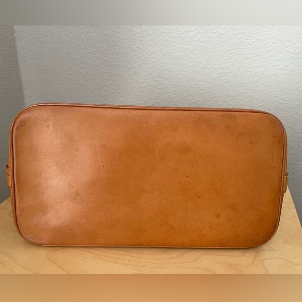 🔥Authentic Louis Vuitton Alma PM Monogram Handbag🔥 - Picture 5 of 15